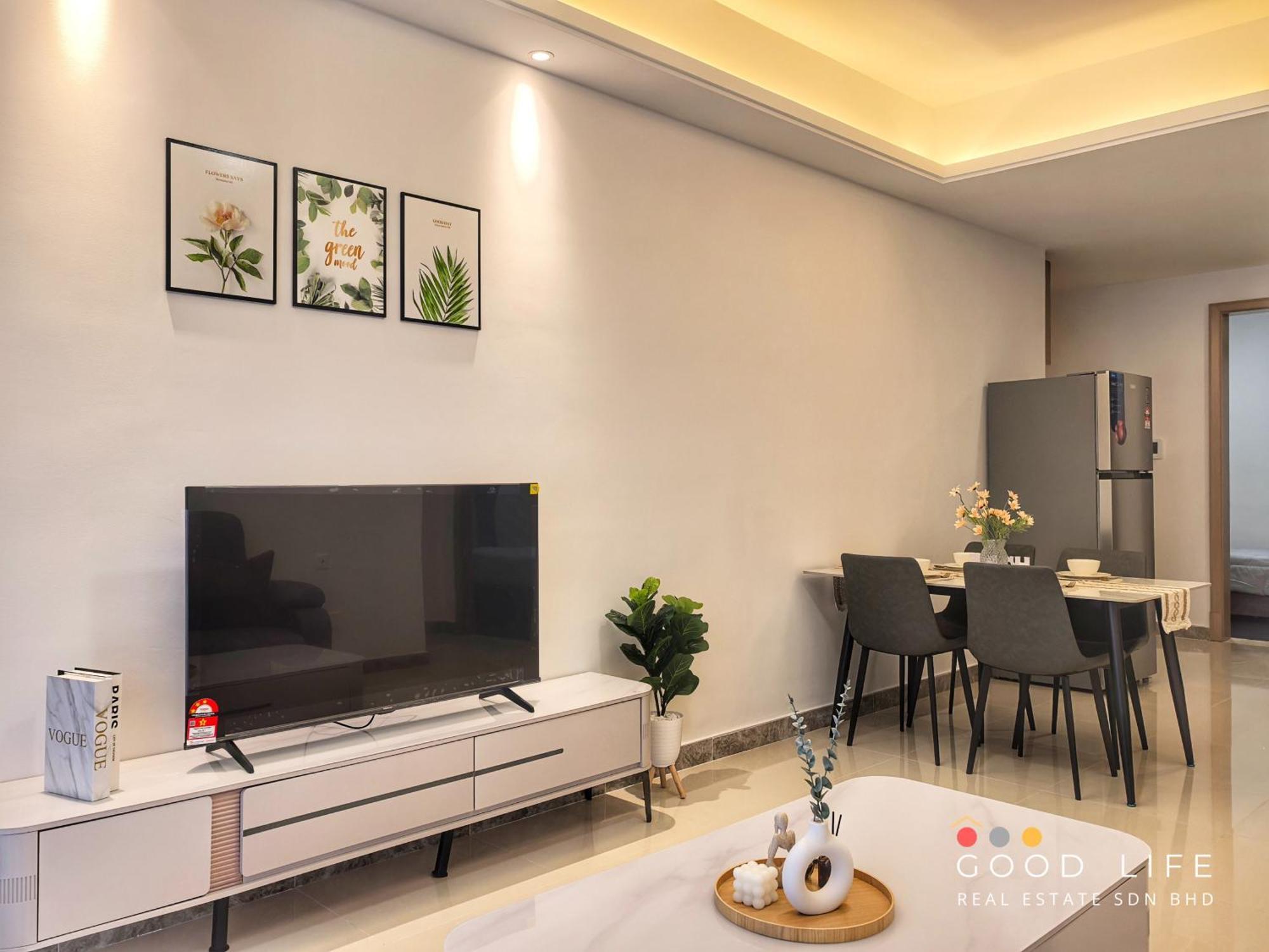 R&f Princess Cove 3br, Jb Ciq, Shopping Malls, By Good Life Apartment